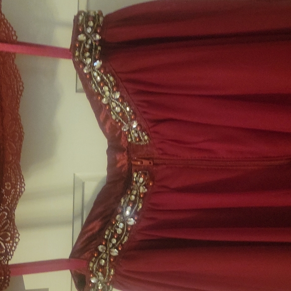 Burgundy 2pc sequin prom dress - Picture 5 of 5